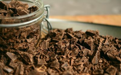 Fruta e chocolate meio amargo: uma combinação que as indústrias devem apostar